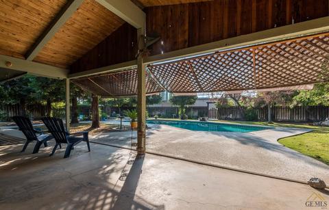 2842 De Wolf Ave, Clovis, CA 93619 photo 18