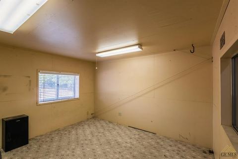 2842 De Wolf Ave, Clovis, CA 93619 photo 28
