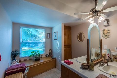 2842 De Wolf Ave, Clovis, CA 93619 photo 15