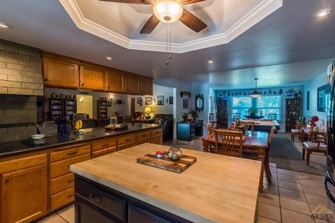 2842 De Wolf Ave, Clovis, CA 93619 photo 8