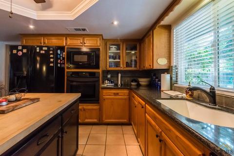 2842 De Wolf Ave, Clovis, CA 93619 photo 6