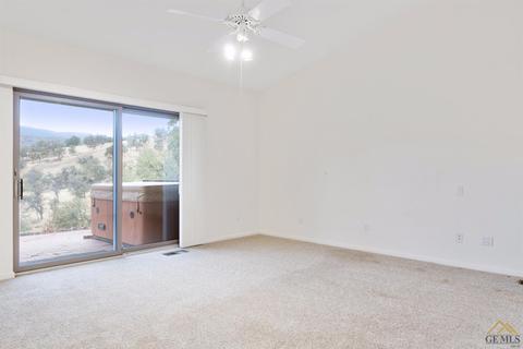 21599 Glenoak Pl, Tehachapi, CA 93561 photo 24