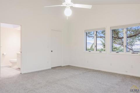 21599 Glenoak Pl, Tehachapi, CA 93561 photo 32