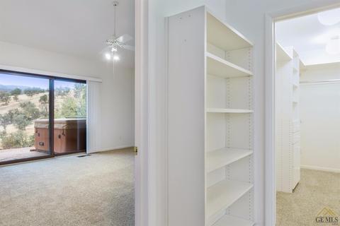 21599 Glenoak Pl, Tehachapi, CA 93561 photo 23