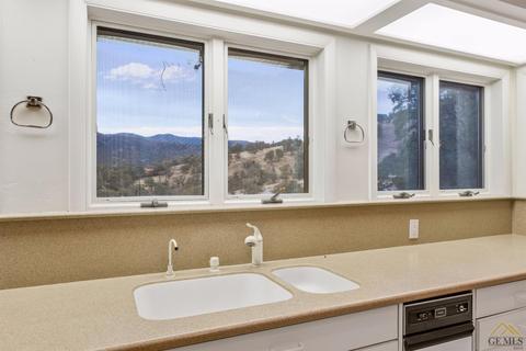 21599 Glenoak Pl, Tehachapi, CA 93561 photo 18