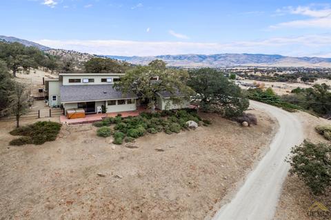 21599 Glenoak Pl, Tehachapi, CA 93561 photo 4