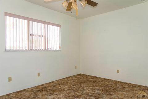 403 Elm St, Shafter, CA 93263 photo 17