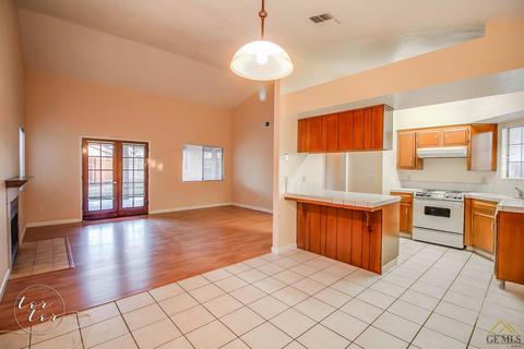 6200 Castleton St, Bakersfield, CA 93313 photo 7