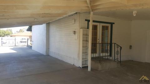 8321 Collison St, Lamont, CA 93241 photo 4