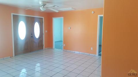 8321 Collison St, Lamont, CA 93241 photo 8