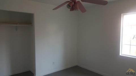 8321 Collison St, Lamont, CA 93241 photo 10