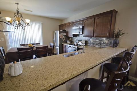 1401 Verde Ct, Arvin, CA 93203 photo 4