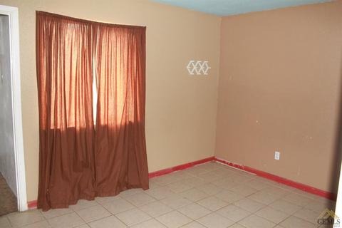 858 Verde St, Shafter, CA 93263 photo 8