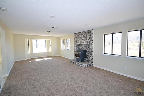 23653 Woodford Tehachapi Rd, Tehachapi, CA 93561 photo 3