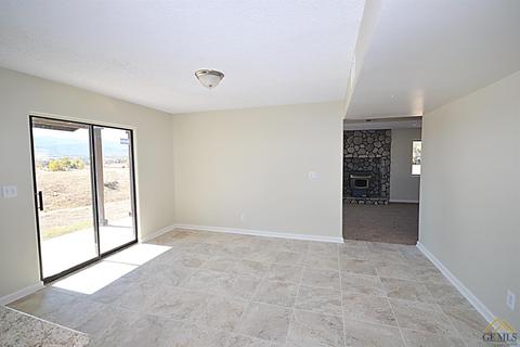 23653 Woodford Tehachapi Rd, Tehachapi, CA 93561 photo 6