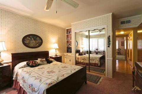 2452 Pine St, Bakersfield, CA 93301 photo 21