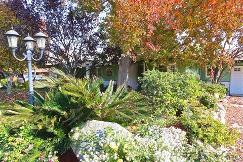 2452 Pine St, Bakersfield, CA 93301 photo 4