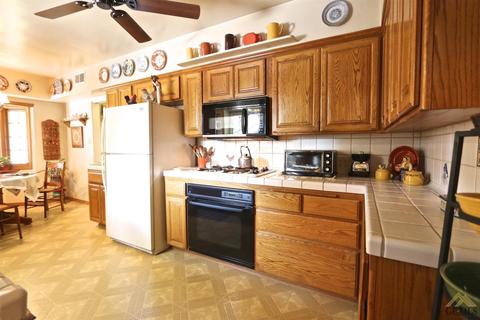 2452 Pine St, Bakersfield, CA 93301 photo 15