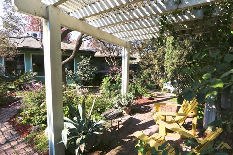 2452 Pine St, Bakersfield, CA 93301 photo 38