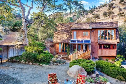 21913 Mountain Dr, Tehachapi, CA 93561 photo 1