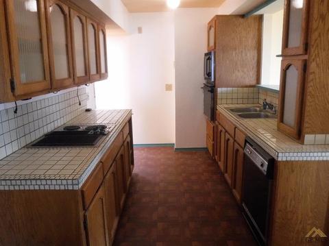27130 El Camino Dr, Tehachapi, CA 93561 photo 4