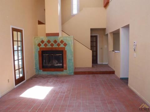 27130 El Camino Dr, Tehachapi, CA 93561 photo 8