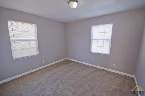 1016 2nd St, Wasco, CA 93280 photo 8