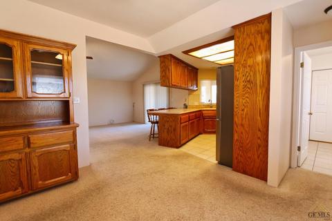 21711 Brook Dr, Tehachapi, CA 93561 photo 13