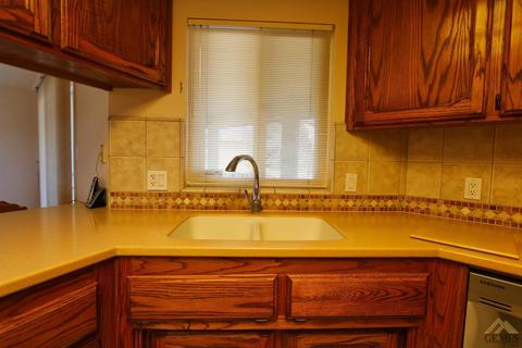 21711 Brook Dr, Tehachapi, CA 93561 photo 11