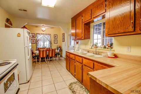 450 Rugger St, Bakersfield, CA 93314 photo 6