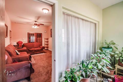 450 Rugger St, Bakersfield, CA 93314 photo 4