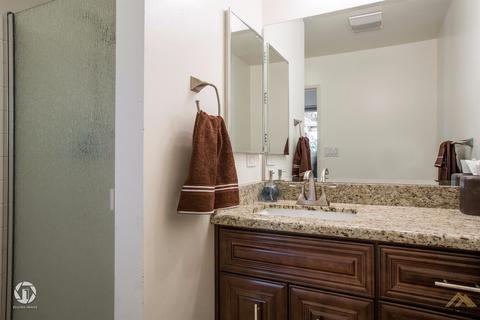 2481 Beech St, Bakersfield, CA 93301 photo 33