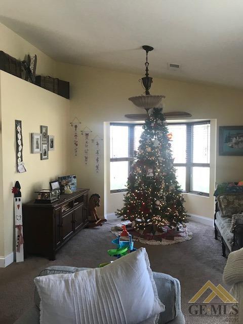 24450 Hart Dr, Tehachapi, CA 93561 photo 3