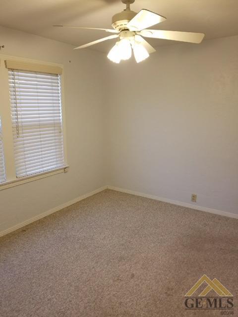 1417 Mark St, Arvin, CA 93203 photo 5
