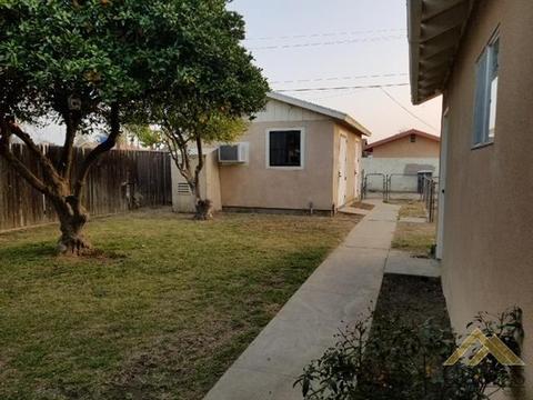 1417 Mark St, Arvin, CA 93203 photo 8