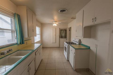 349 Wetherley Dr, Bakersfield, CA 93309 photo 7