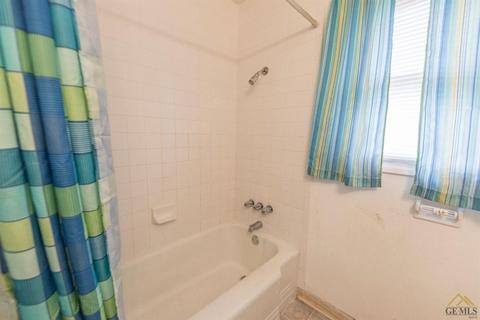 349 Wetherley Dr, Bakersfield, CA 93309 photo 13