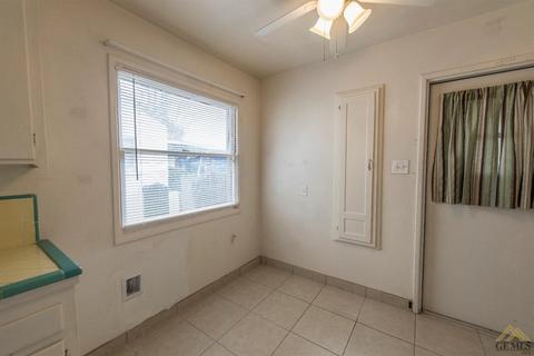 349 Wetherley Dr, Bakersfield, CA 93309 photo 8