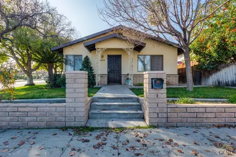 203 Calvin St, Taft, CA 93268 photo 1