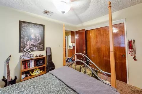 203 Calvin St, Taft, CA 93268 photo 10