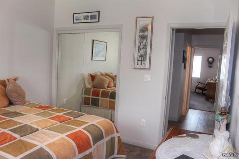 24780 Paramount Dr, Tehachapi, CA 93561 photo 14