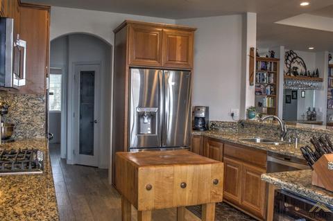 24780 Paramount Dr, Tehachapi, CA 93561 photo 7