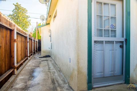 2628 Cedar St, Bakersfield, CA 93301 photo 26