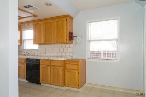 2628 Cedar St, Bakersfield, CA 93301 photo 13