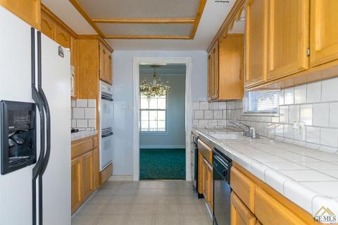 2628 Cedar St, Bakersfield, CA 93301 photo 8
