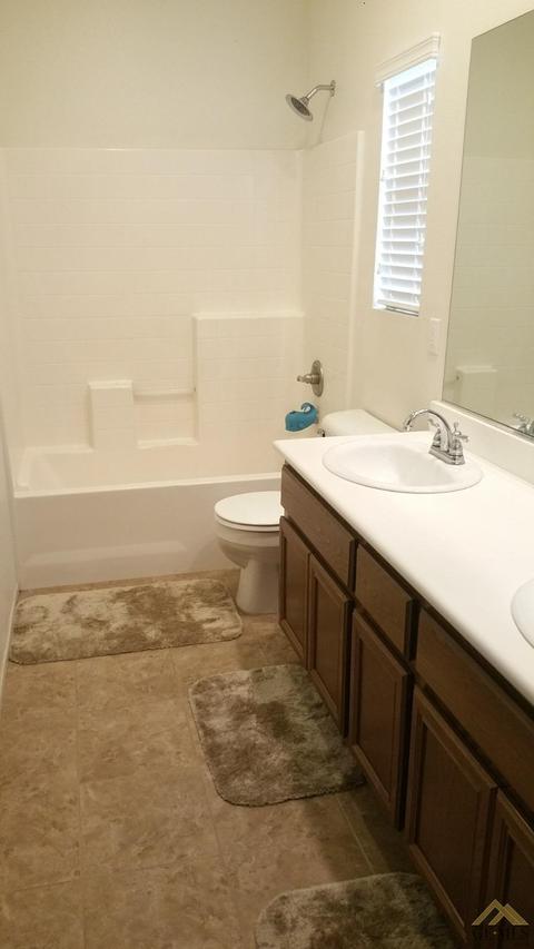 4513 Basque St, Bakersfield, CA 93313 photo 5