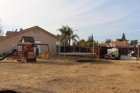 8401 Winlock St, Bakersfield, CA 93312 photo 17