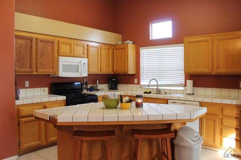 8401 Winlock St, Bakersfield, CA 93312 photo 8
