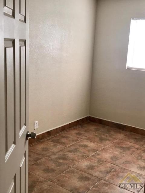 607 Monroe St, Arvin, CA 93203 photo 7