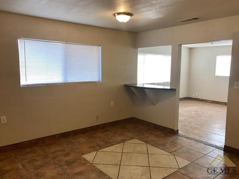 607 Monroe St, Arvin, CA 93203 photo 3